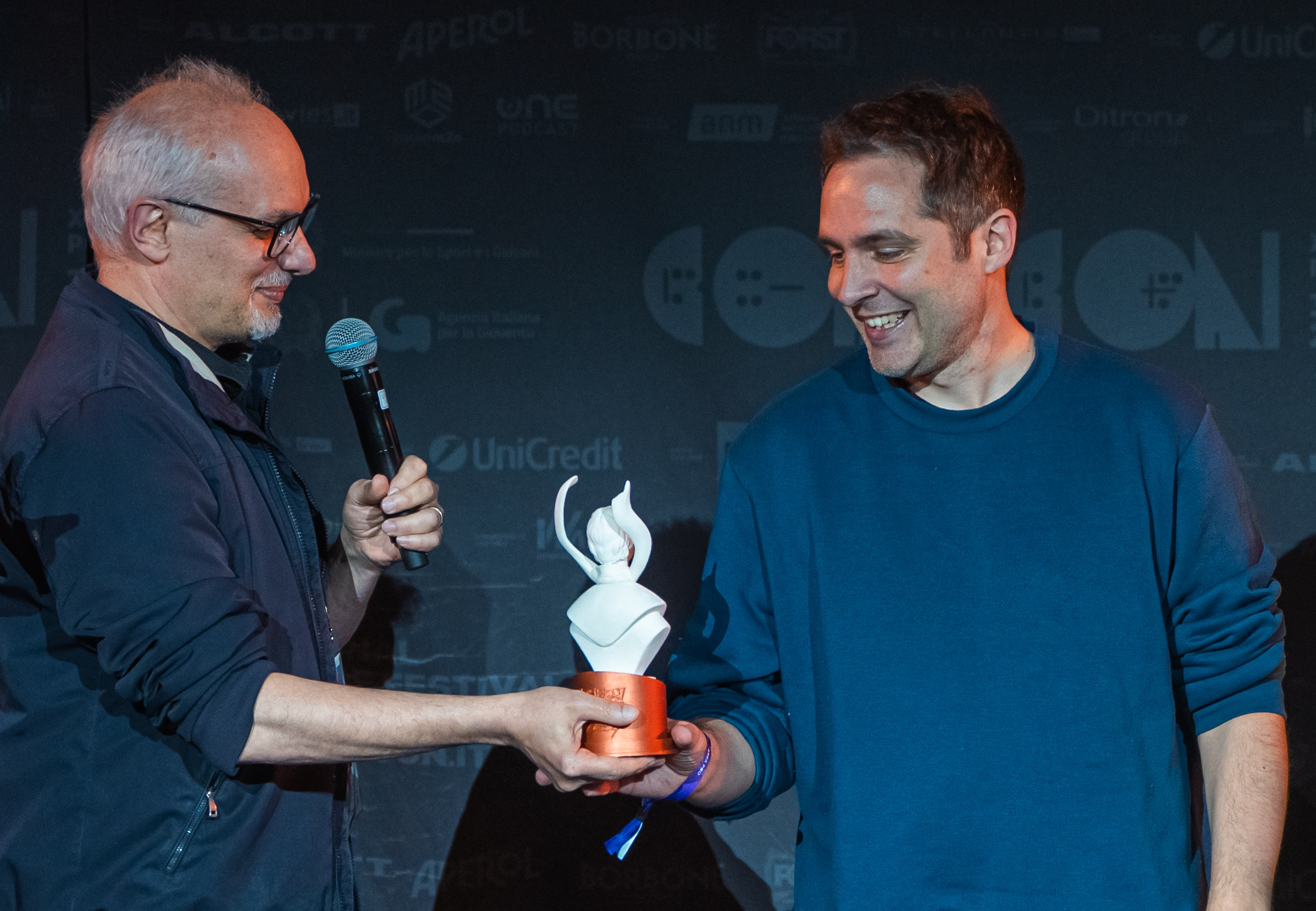 Martino Louis riceve il Premio Micheluzzi